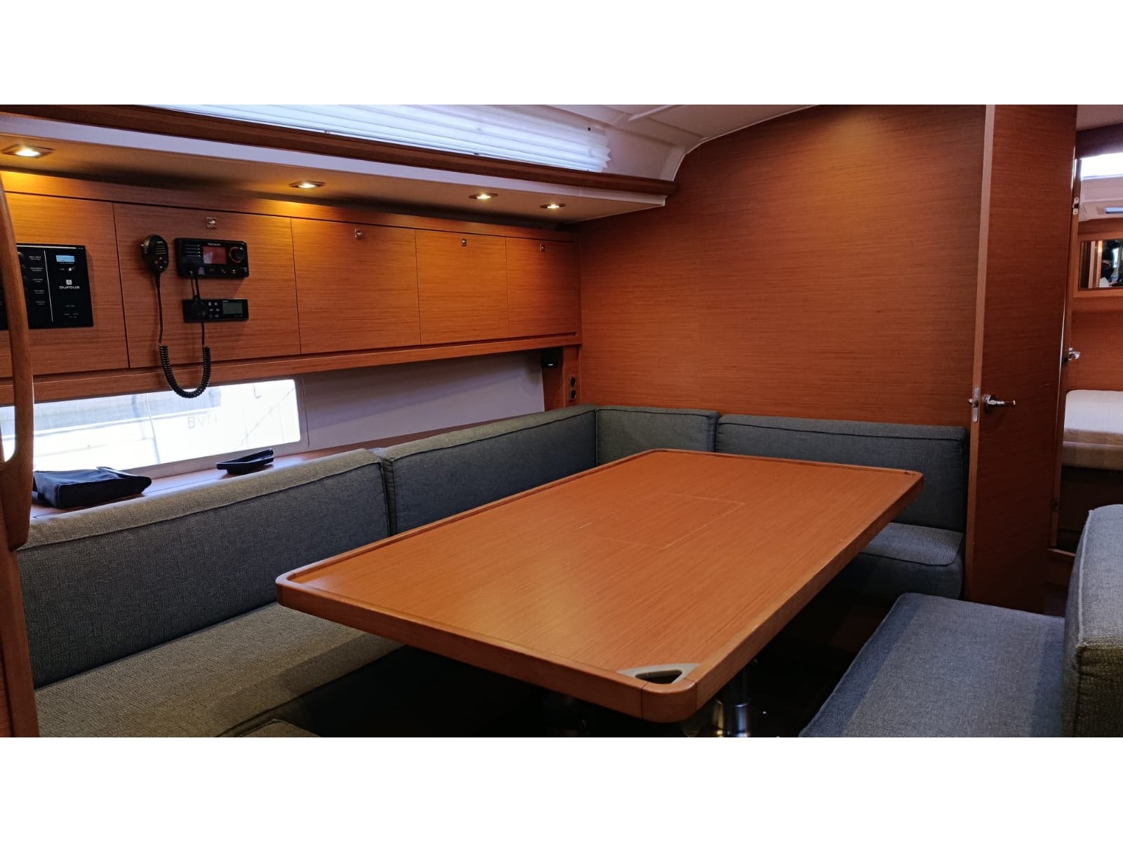 Dufour 470 — photo 3
