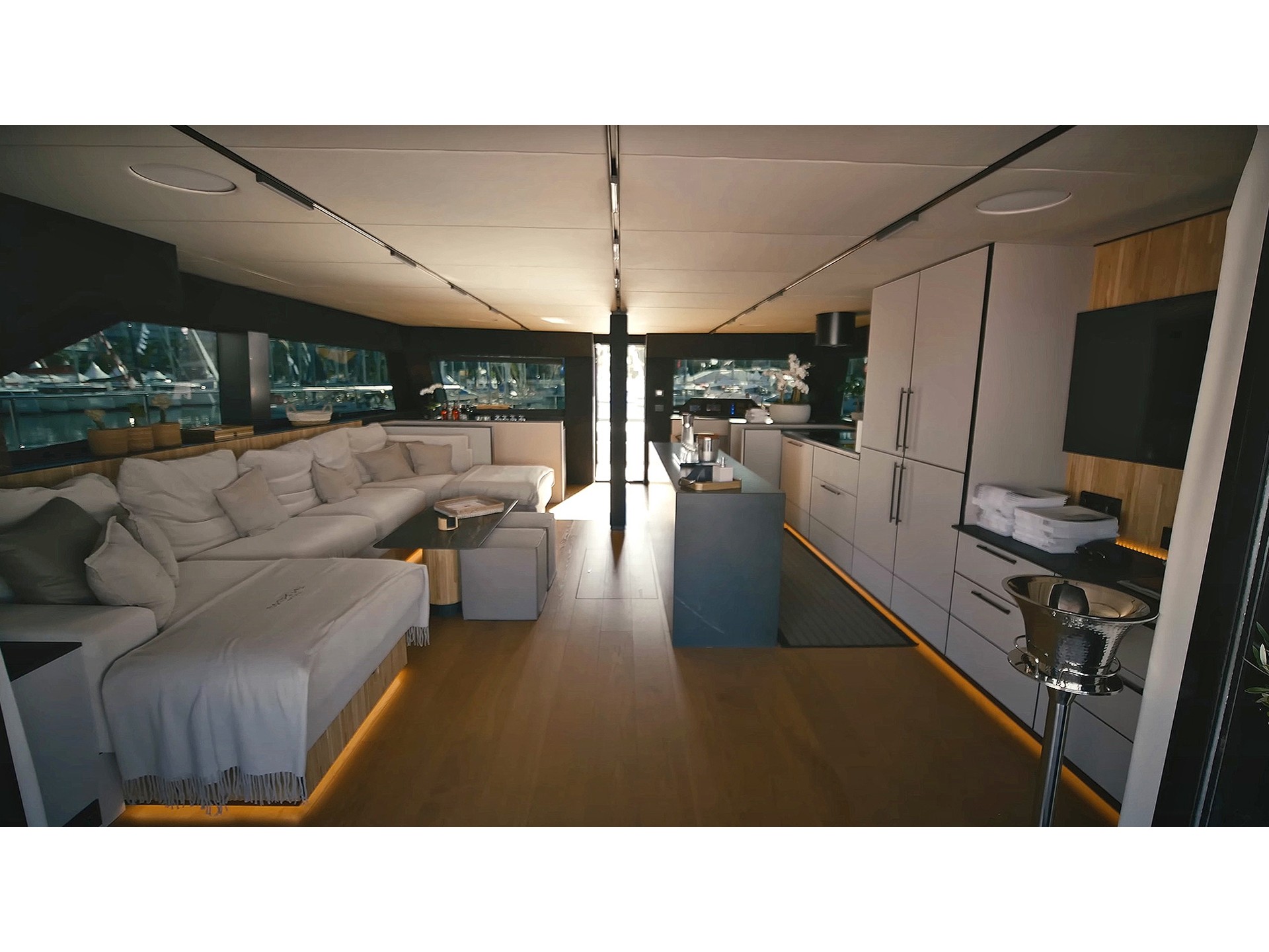 Photo #14 - Moon Yacht 60 (SEABARIT LX) in Athen - 21100