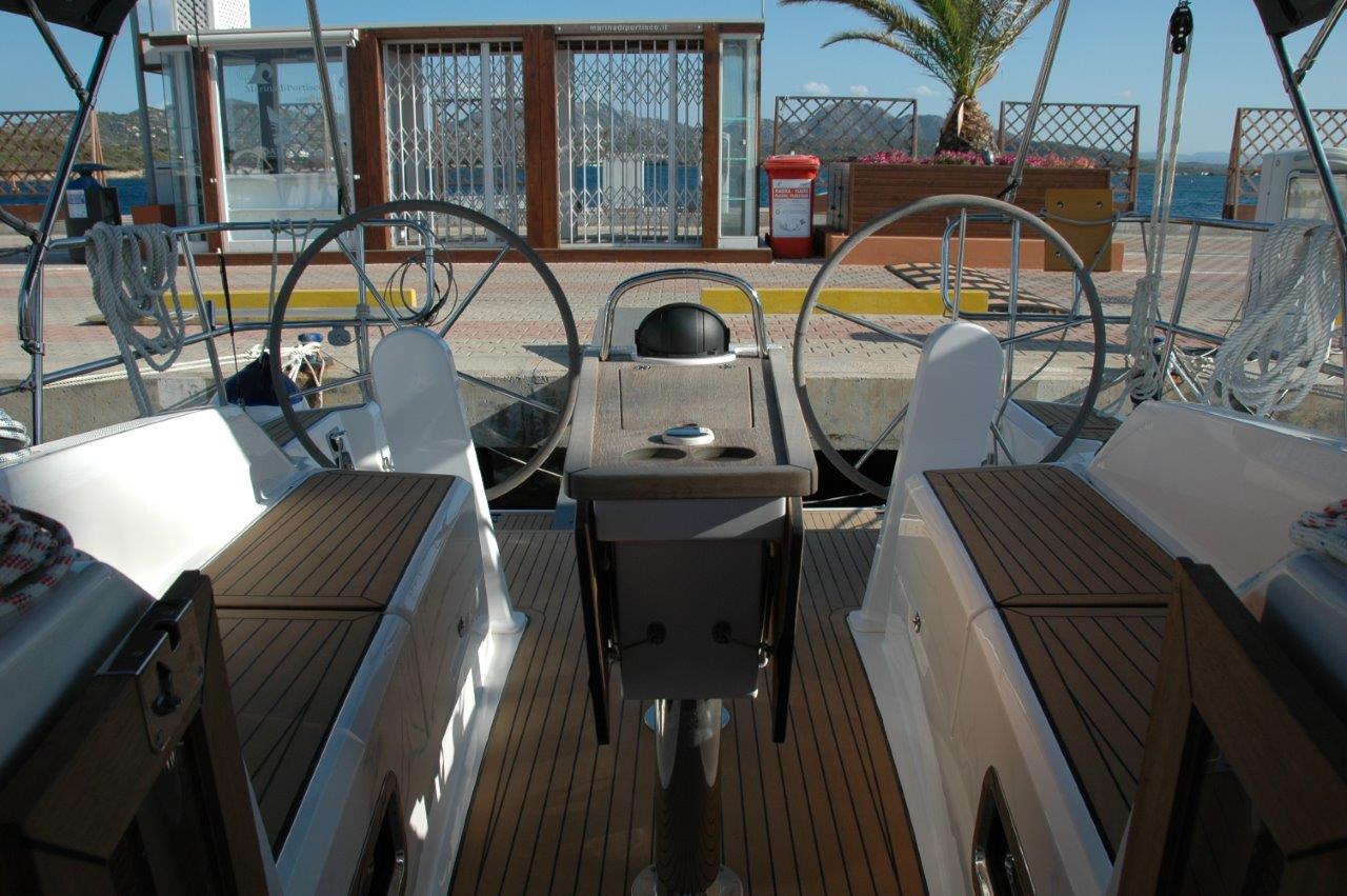 Photo #12 - Bavaria Cruiser 34 (Merak) en Portisco - 20474