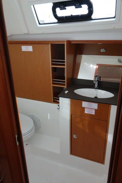 Bavaria Cruiser 41 (Oberon)  - 5