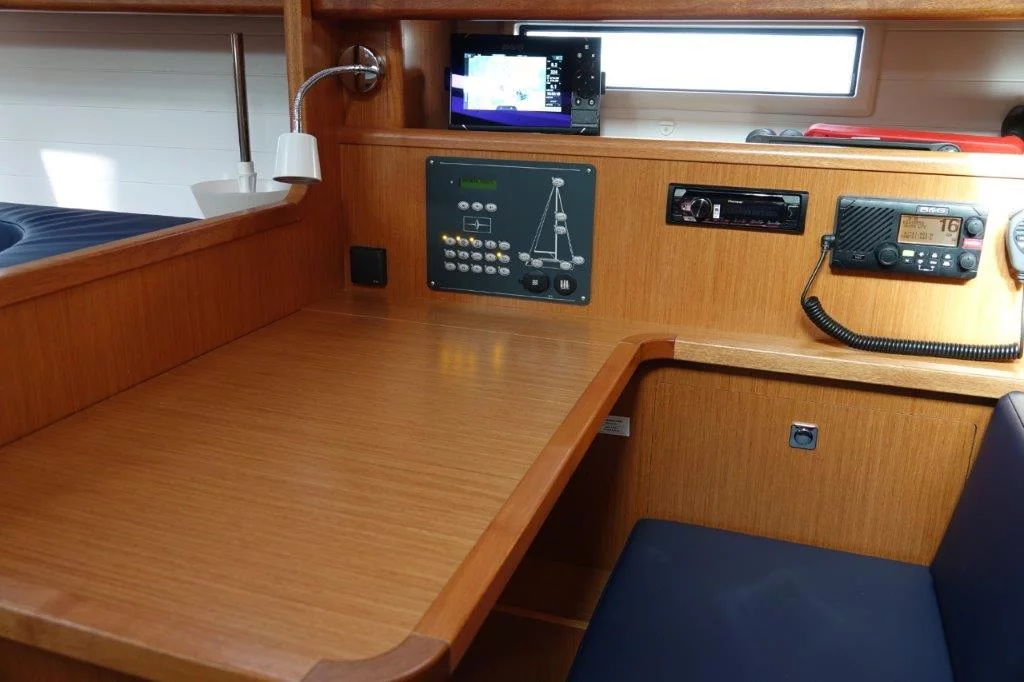 Bavaria Cruiser 41 (Oberon)  - 3
