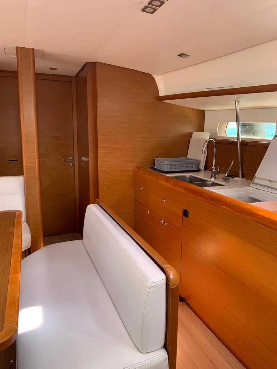 Sun Odyssey 519 (Aquaholic)  - 23