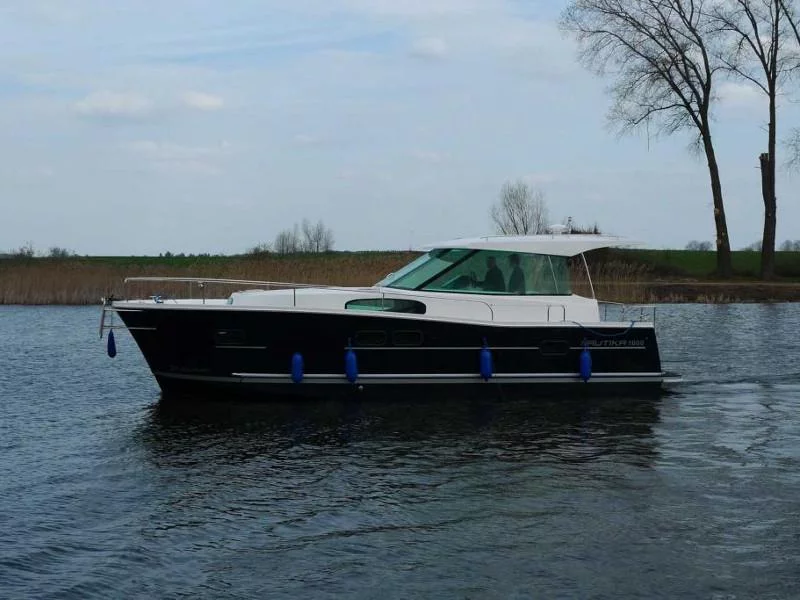 Nautika 1000 (Nautika 1000) Main image - 0