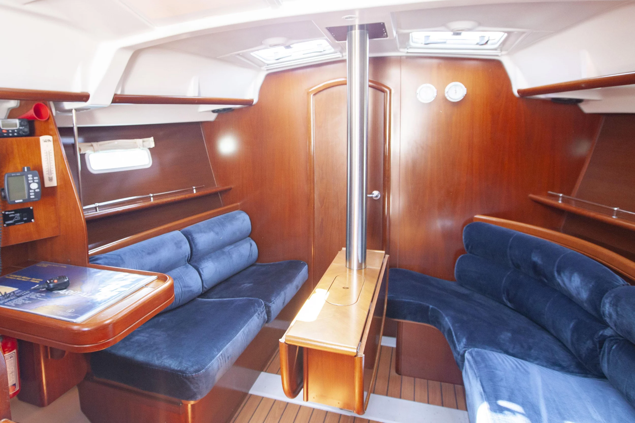 Oceanis 373 (Liberte) Saloon - 10