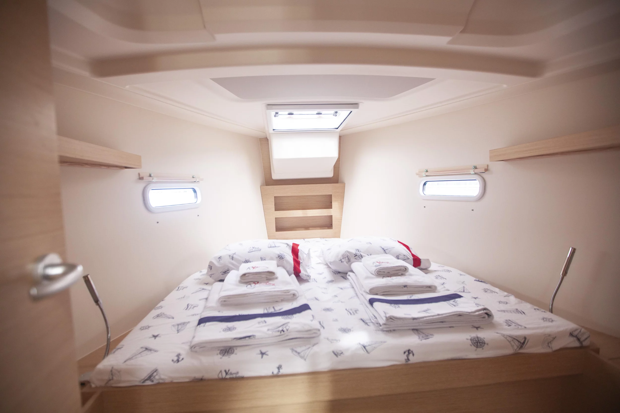 Hanse 388 (Atlas) Front Cabin - 11