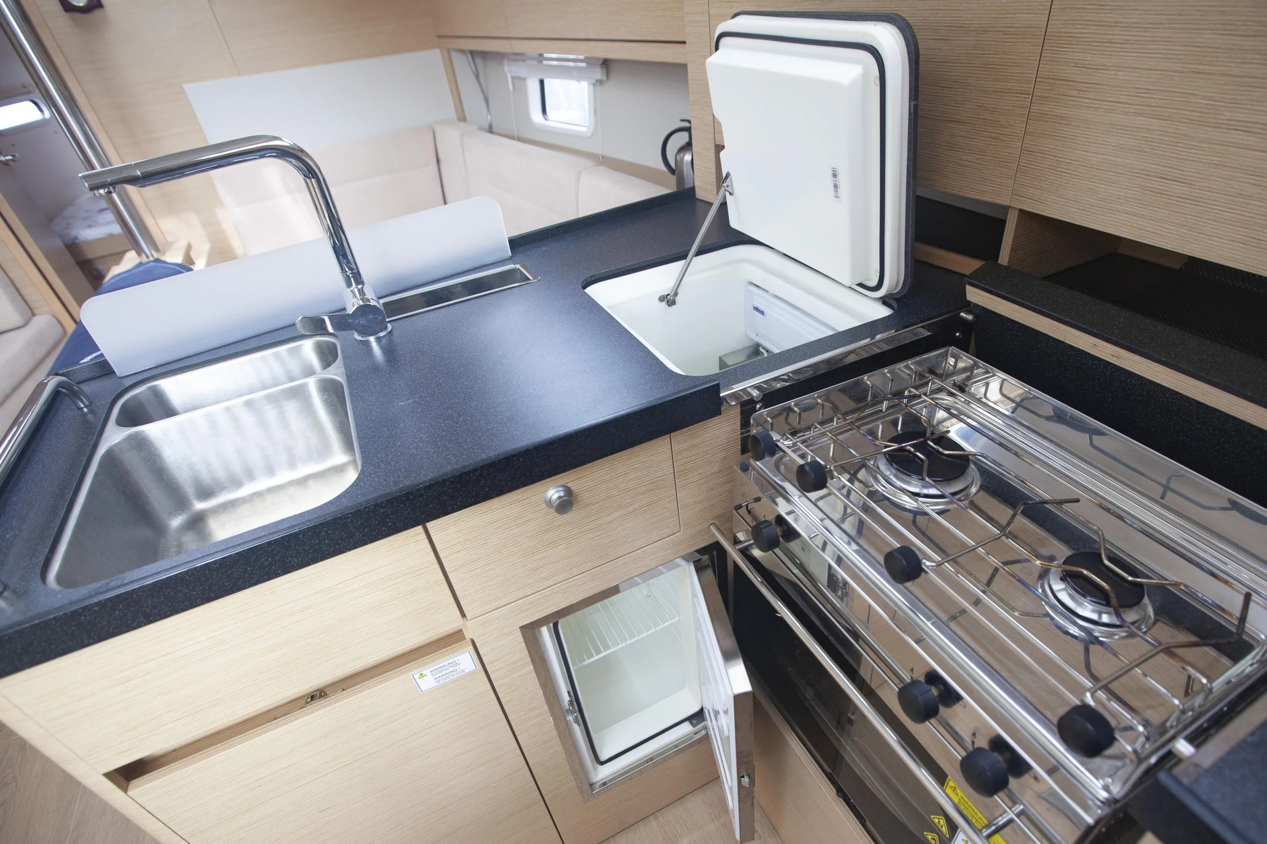 Hanse 388 (Atlas) Fridge - 8