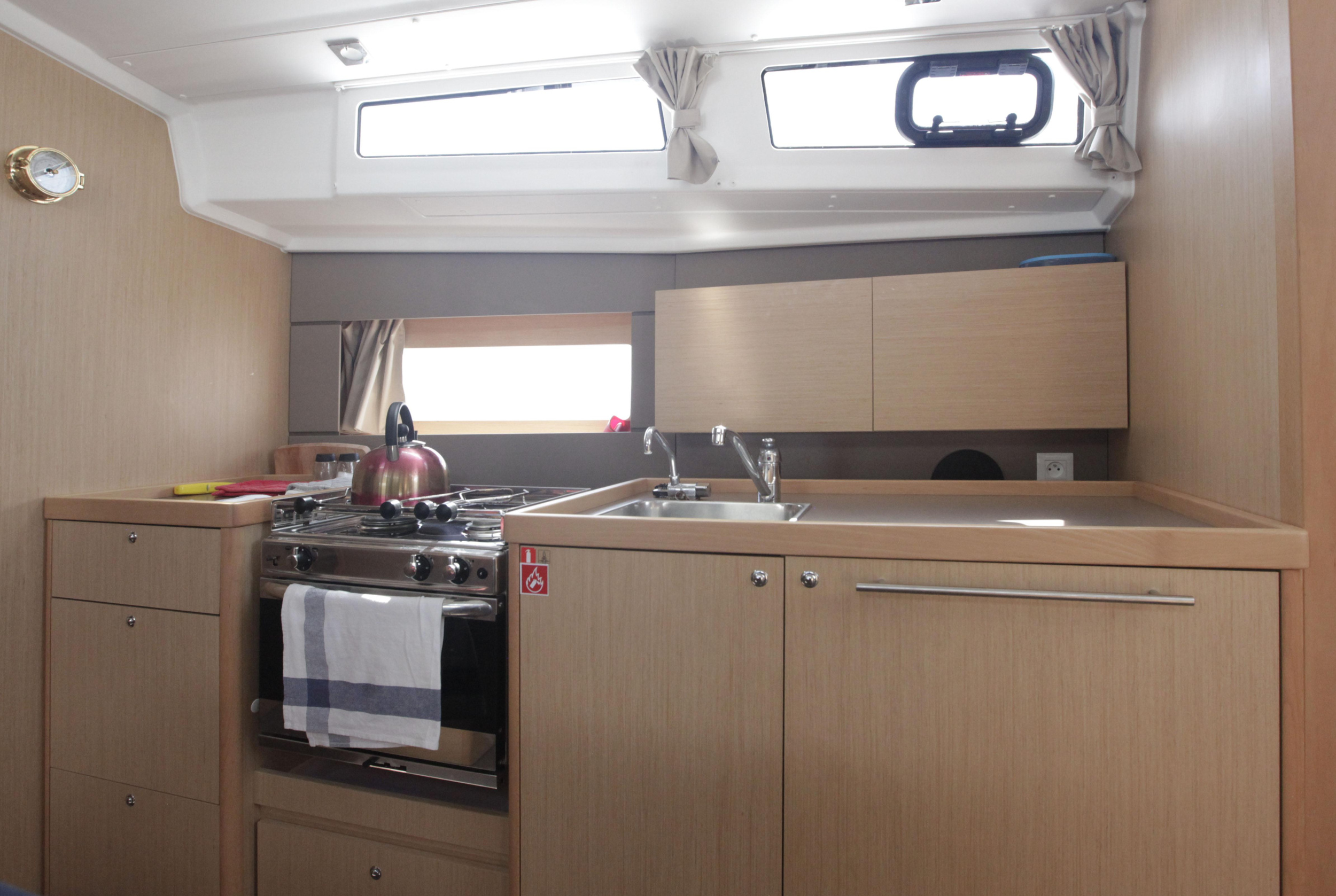 Photo #15 - Oceanis 38.1 (Missy) in Orhaniye - 14044