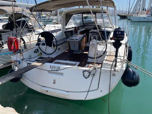Photo #1 - Oceanis 41.1 (Black Lion) en Lefkada - 63745