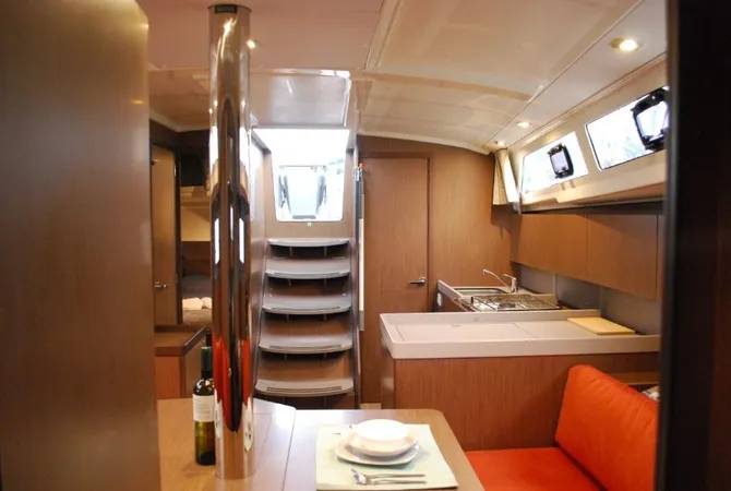 Photo #2 - Oceanis 41.1 (Alma) en Lefkada - 63747