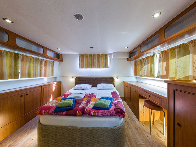 Photo #2 - Cruiser Premium XL 4 pers (E400-35) in Venezia - 5145