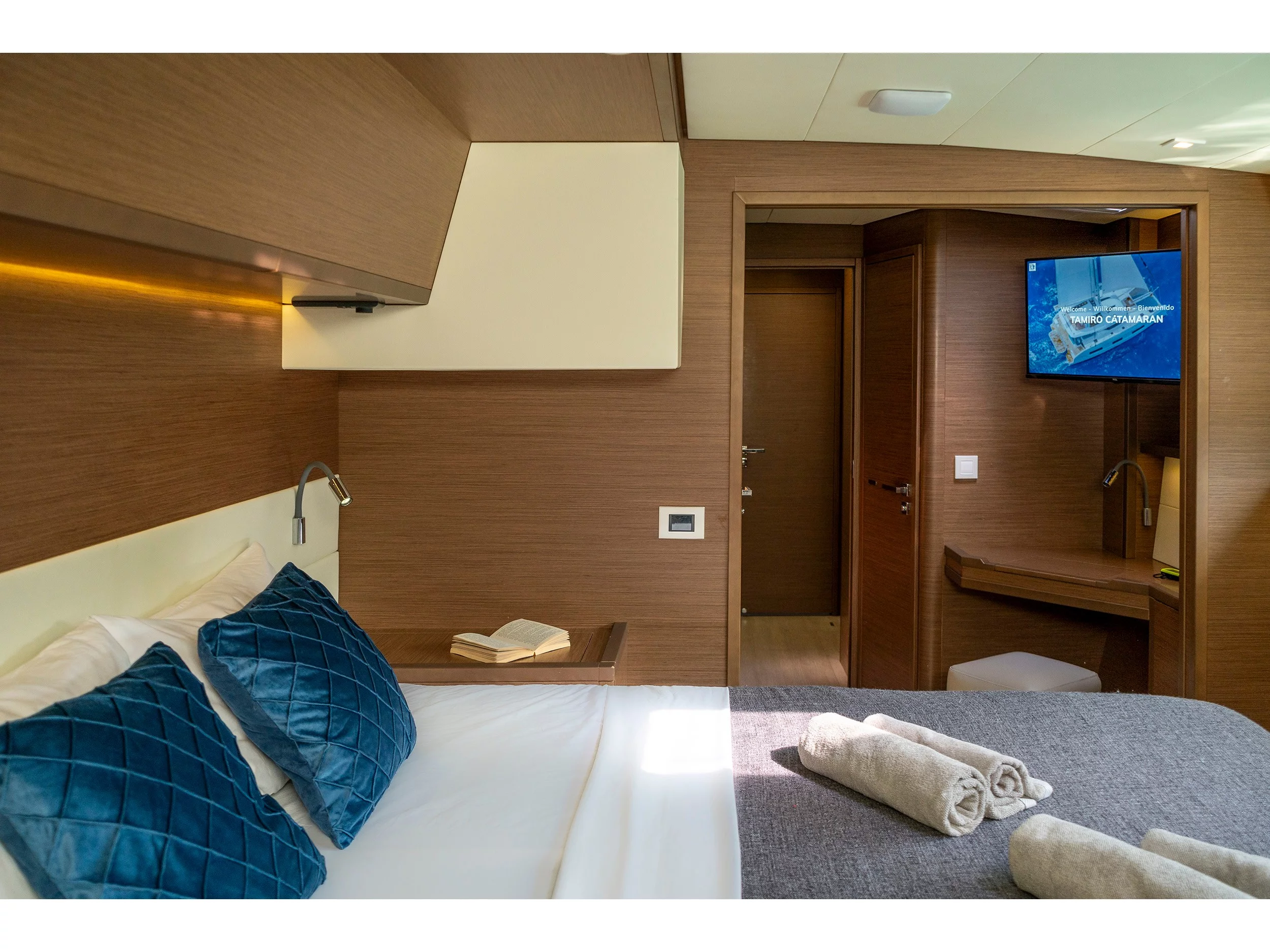 Lagoon 52F (Tamiro) Interior image - 31
