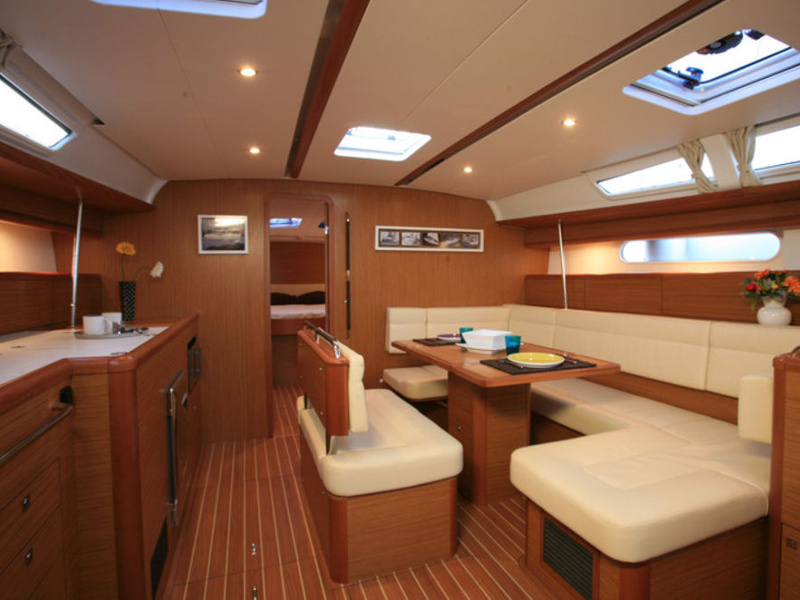 Photo #3 - Sun Odyssey 49i (EALIS) in Atene - 11407