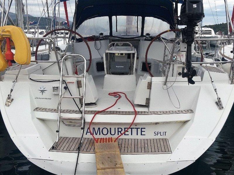 Photo #11 - SUN ODYSSEY 44I (TEWA) in Port du Crouesty - 26155