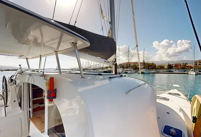 Lagoon 380 (Why Knot)  - 12
