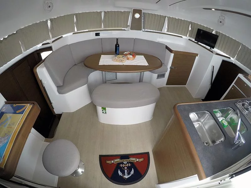 Lagoon 380 (MAYA) Interior image - 1