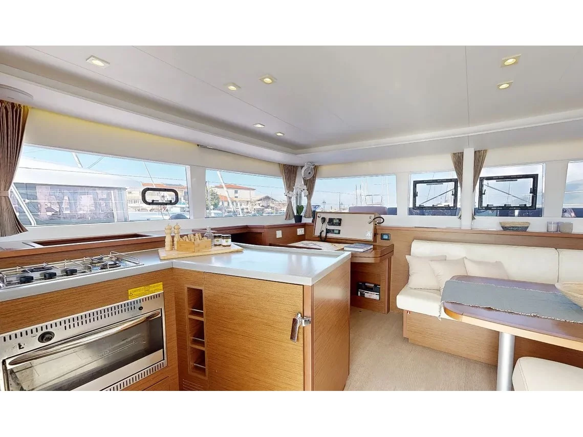 Lagoon 450 Fly (Zacapa) Interior image - 5