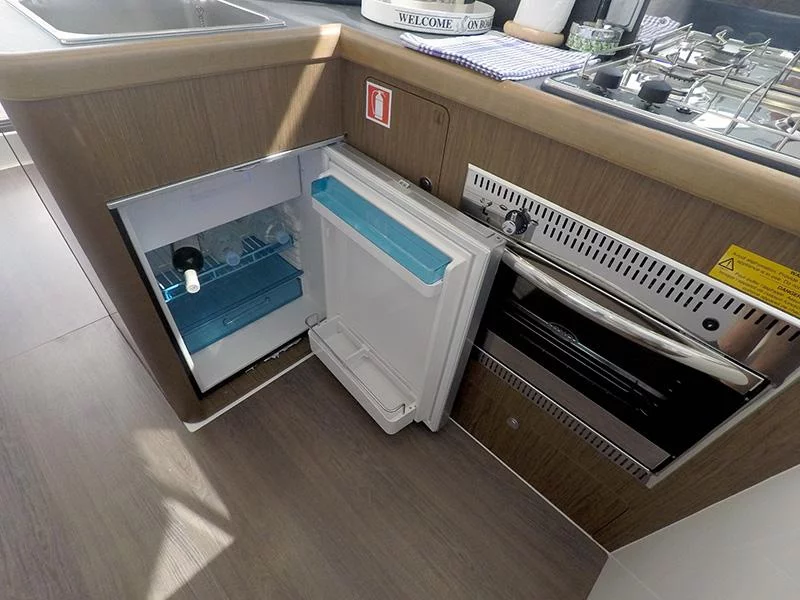 Beneteau Antares 36 (Capricorn) Antares 36 - 3