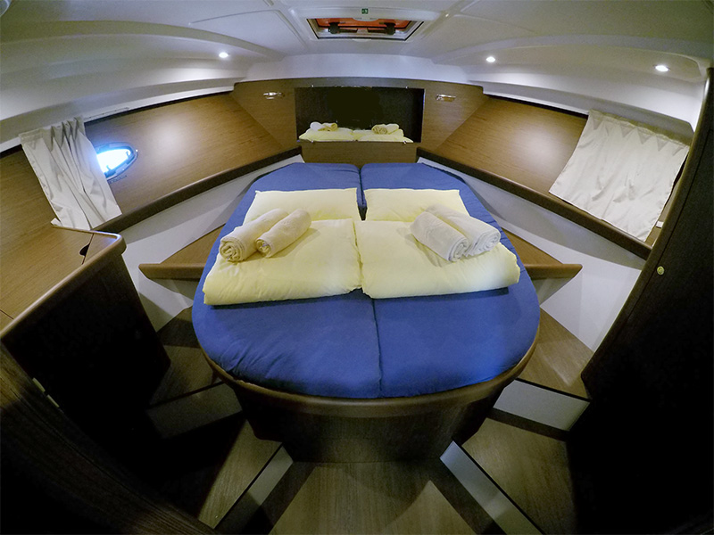 Photo #27 - Beneteau Antares 36 (Capricorn) in Sibenik - 6030