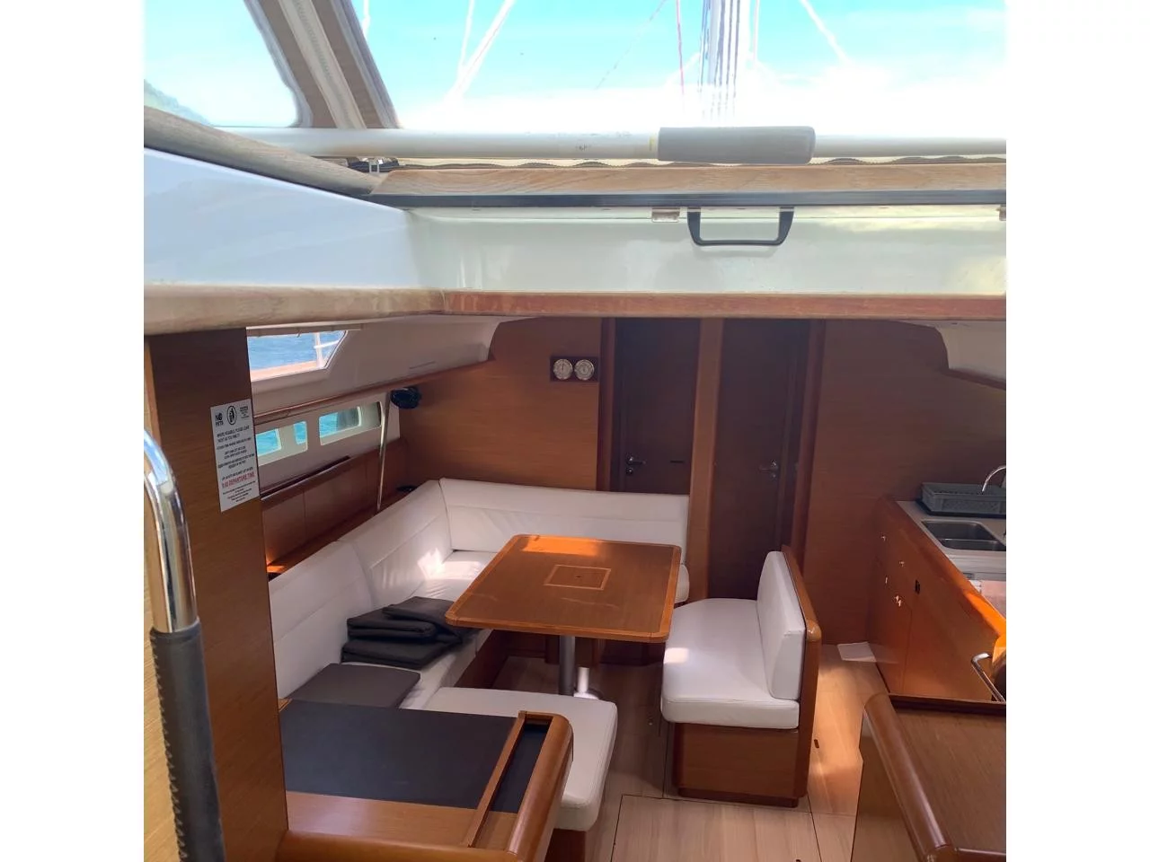 Sun Odyssey 519 (Aquaholic) Interior image - 33