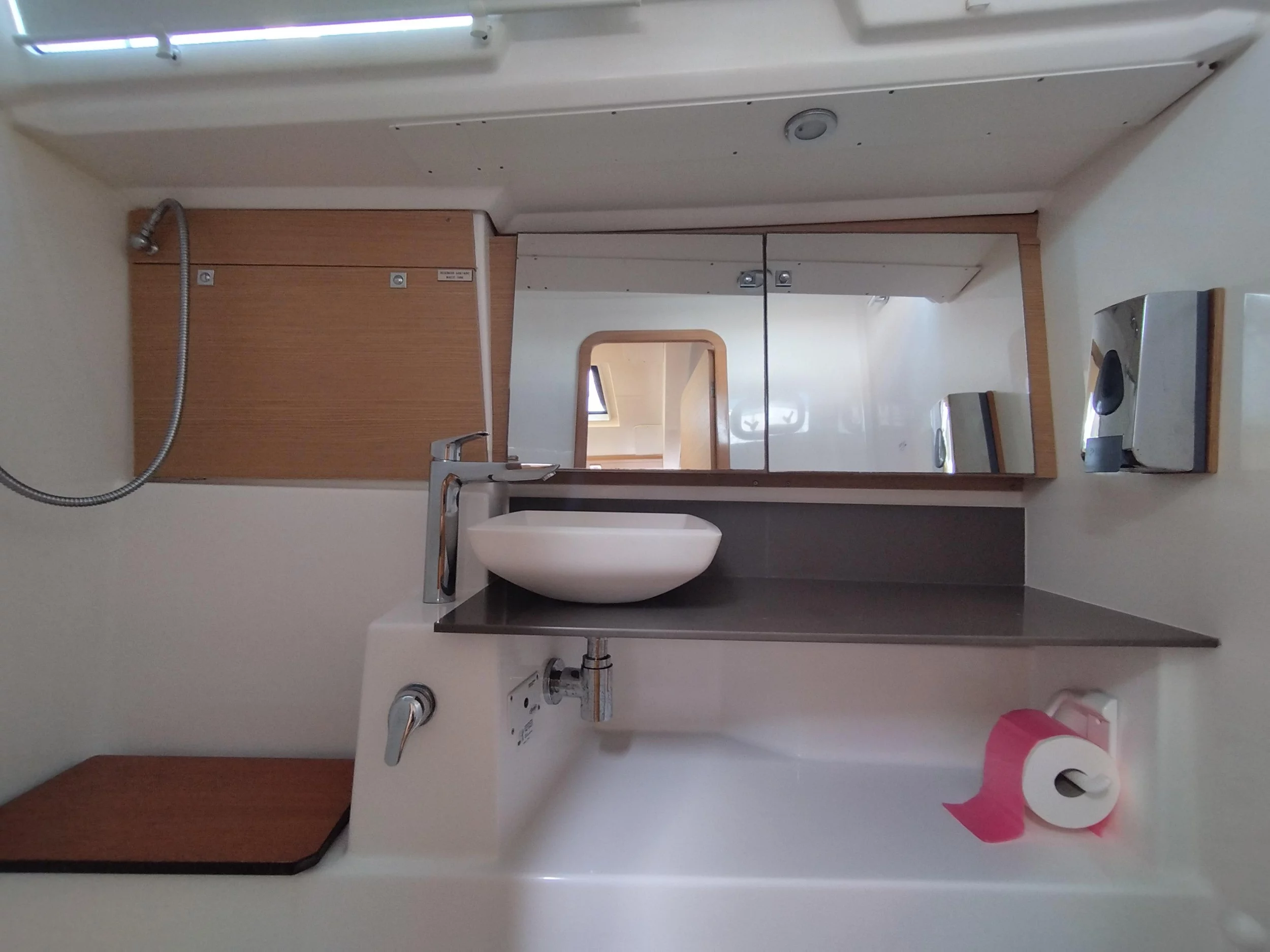 Dufour 460 Grand Large 5Cab (Abraxan)  - 18