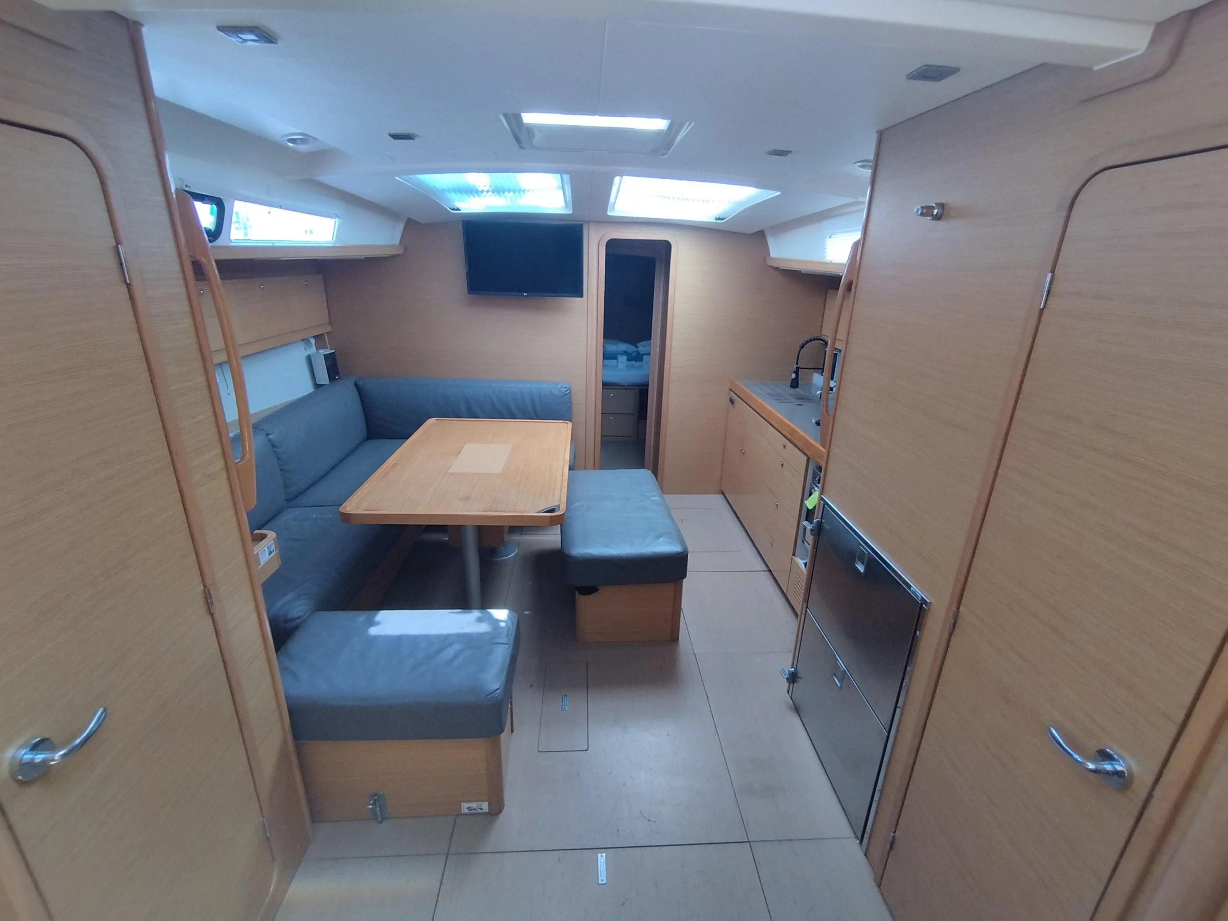 Dufour 460 Grand Large 5Cab (Abraxan)  - 17