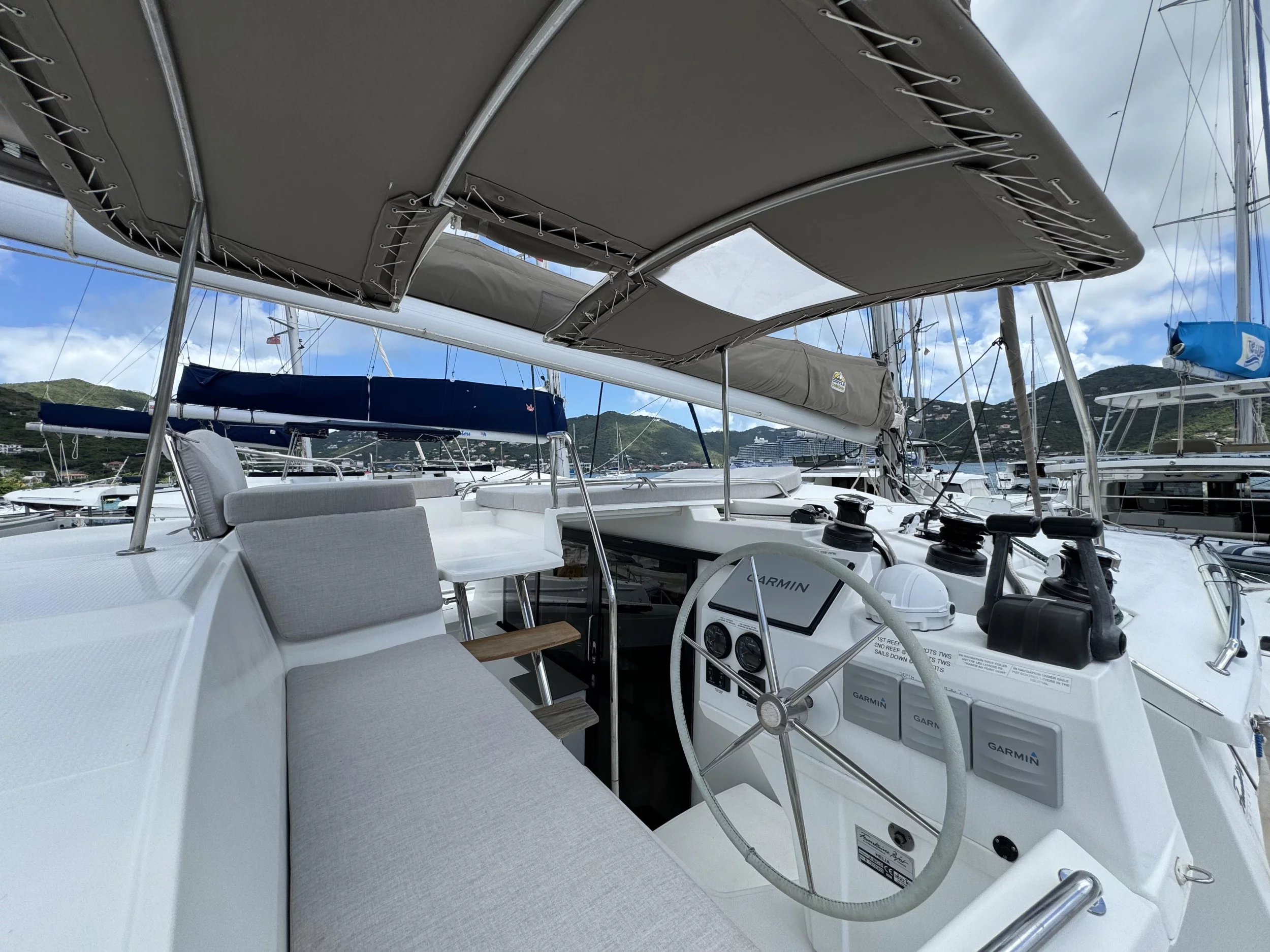 Fountaine Pajot Helia 44 (Ohana)  - 11