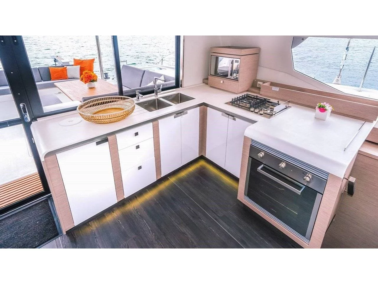 Tanna 47 (Smeralda) Interior image - 1