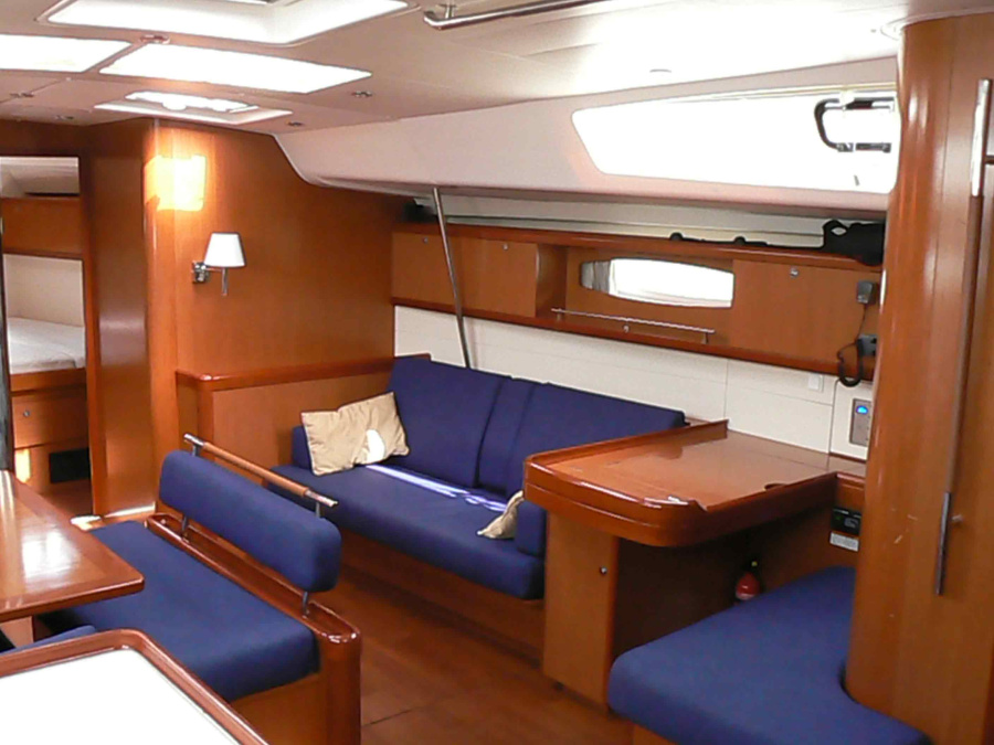 Interior image - 2