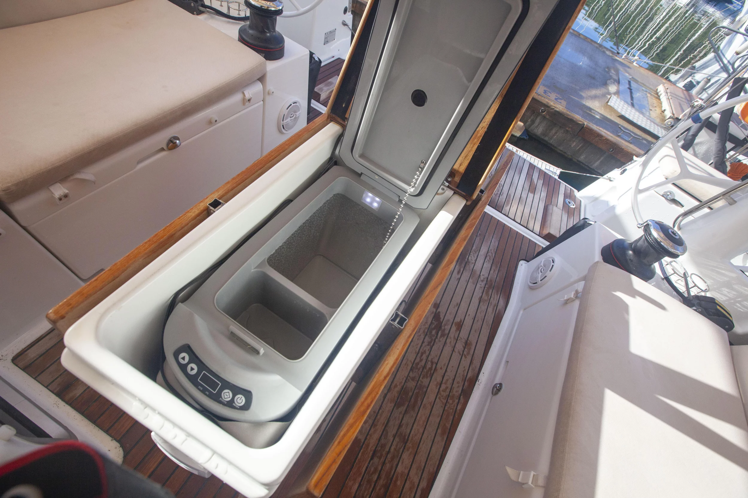Sun Odyssey 440 (Celtic Breeze) Cockpit Fridge - 3