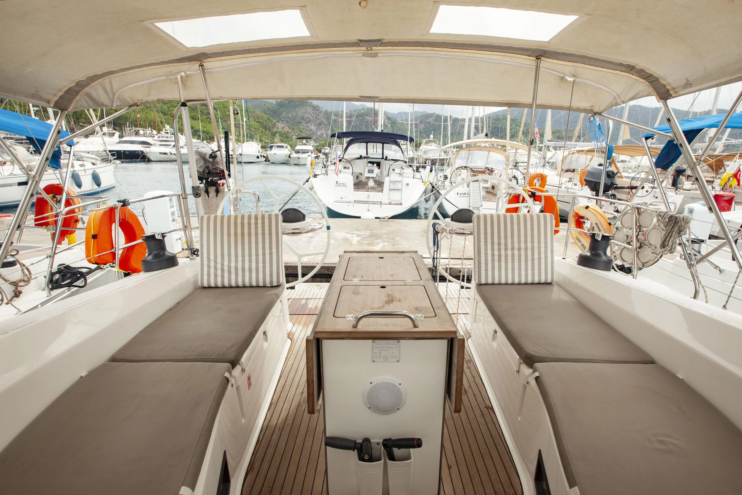 Bavaria 45 Cruiser (IBulut) Cockpit - 16