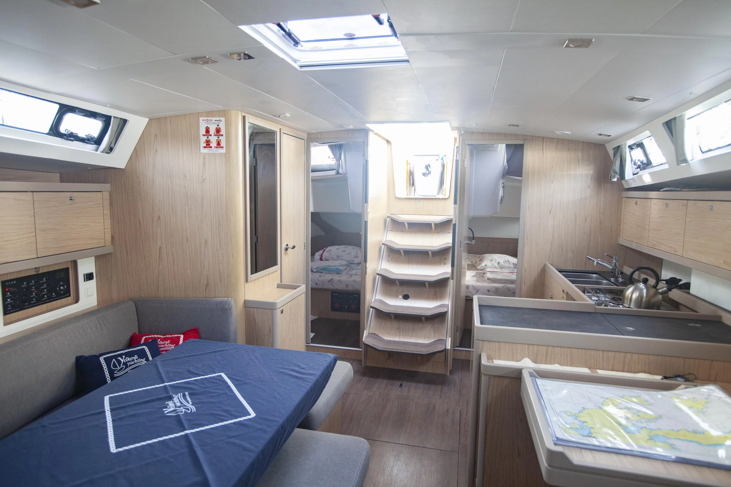 Oceanis 45 (Hande) Saloon - 3