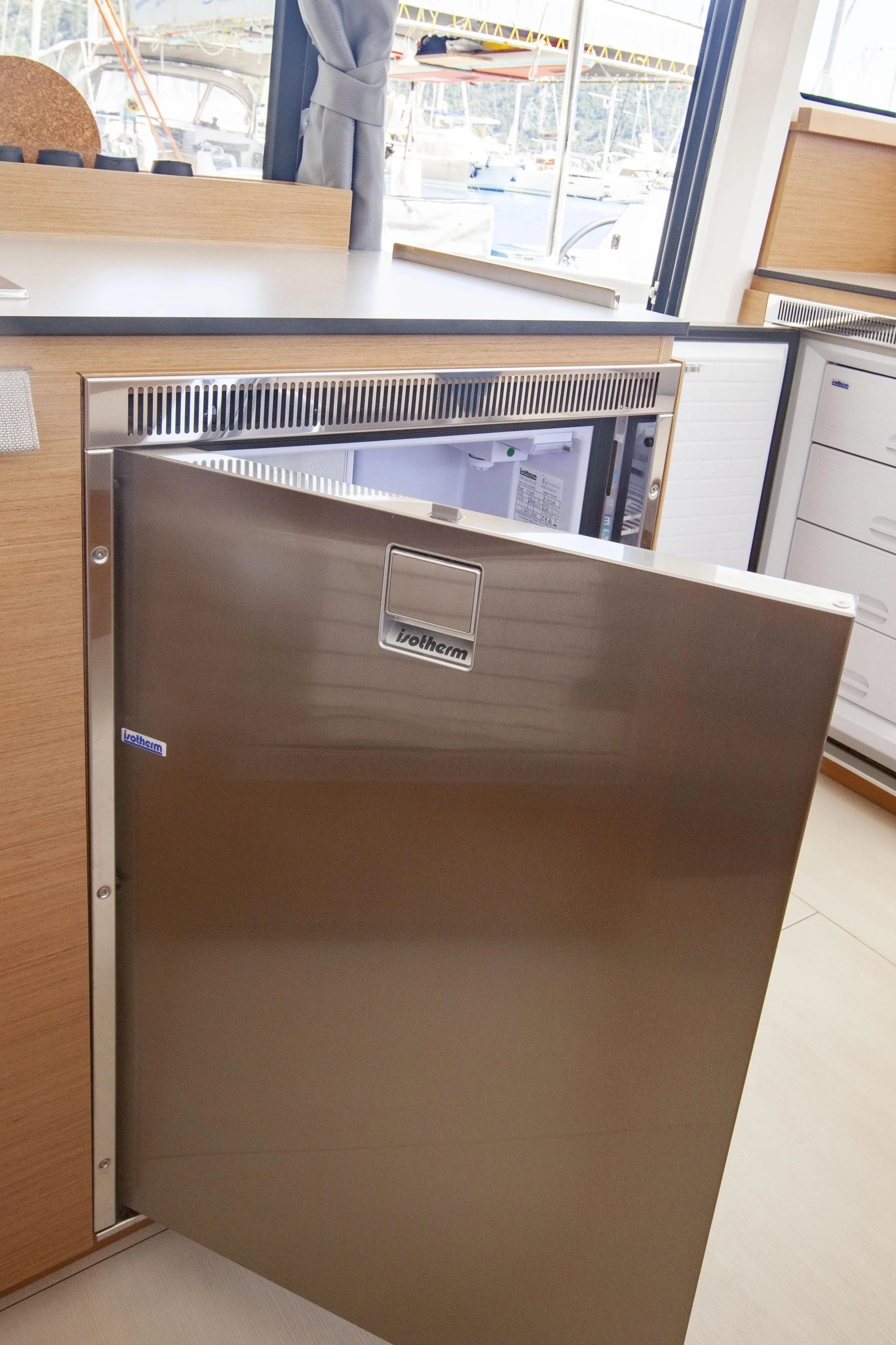 Excess 11 (Teo & Kuzey) Fridge - 6