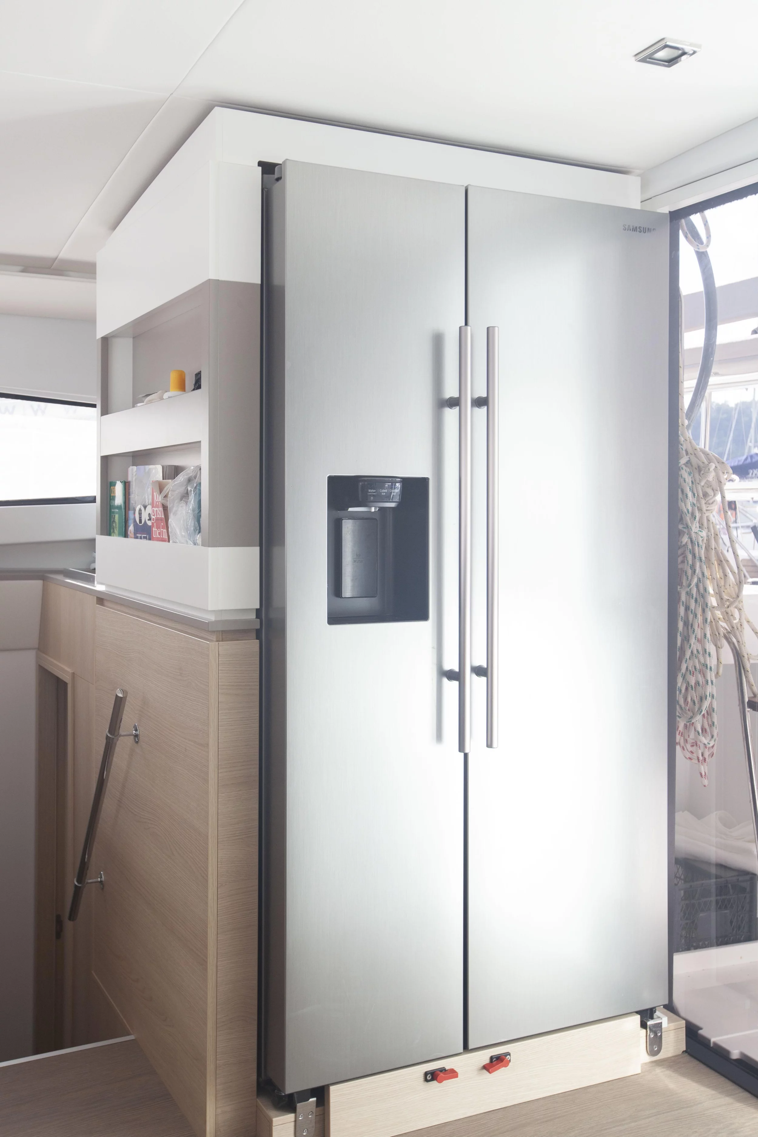 Bali 4.5 (LeAndra) Fridge - 17