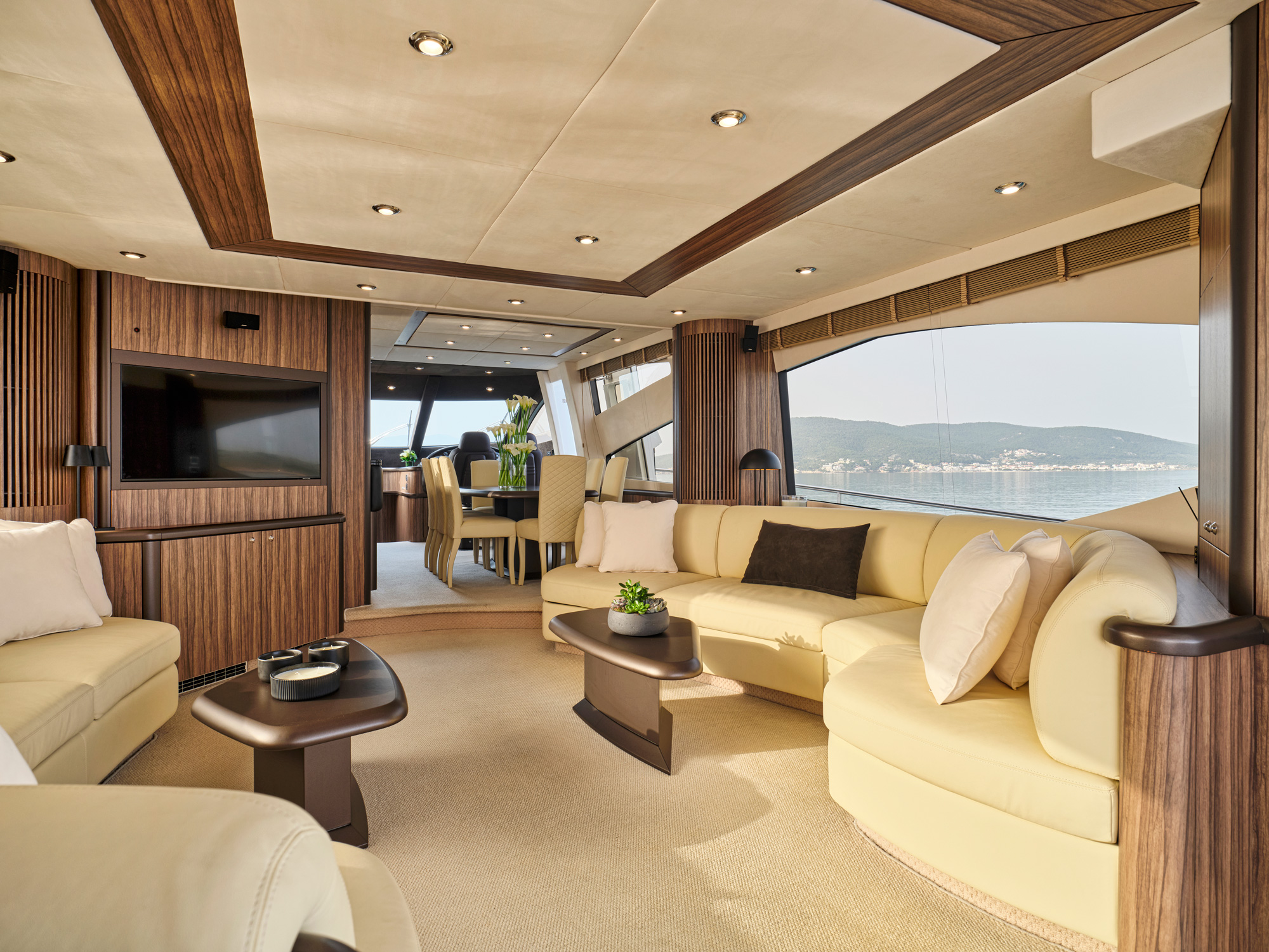 Photo #2 - Sunseeker 75 (M FIVE) in Athen - 22814