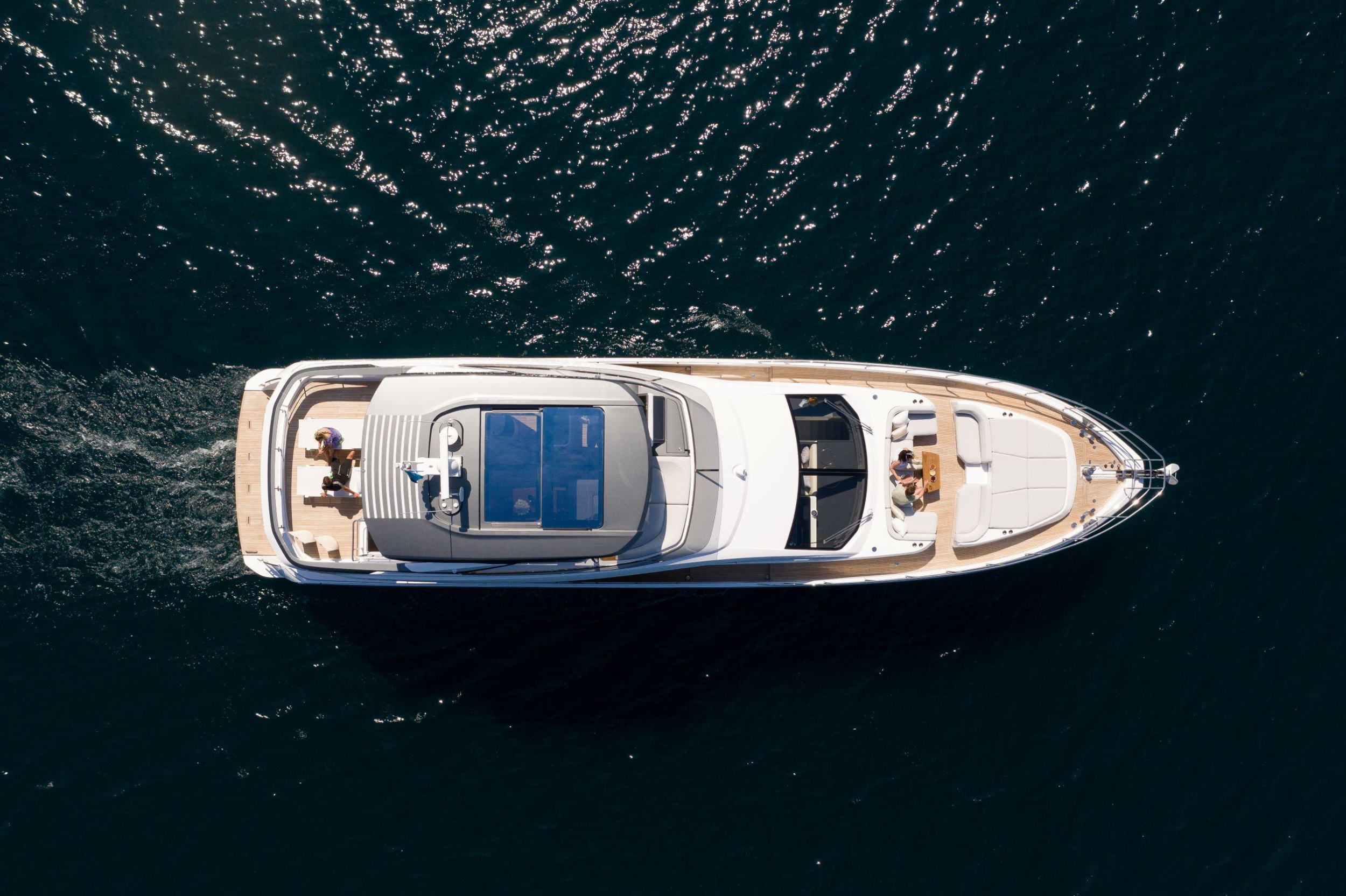 Photo #3 - Azimut 78 Fly (PREWI) en Sibenik - 16768