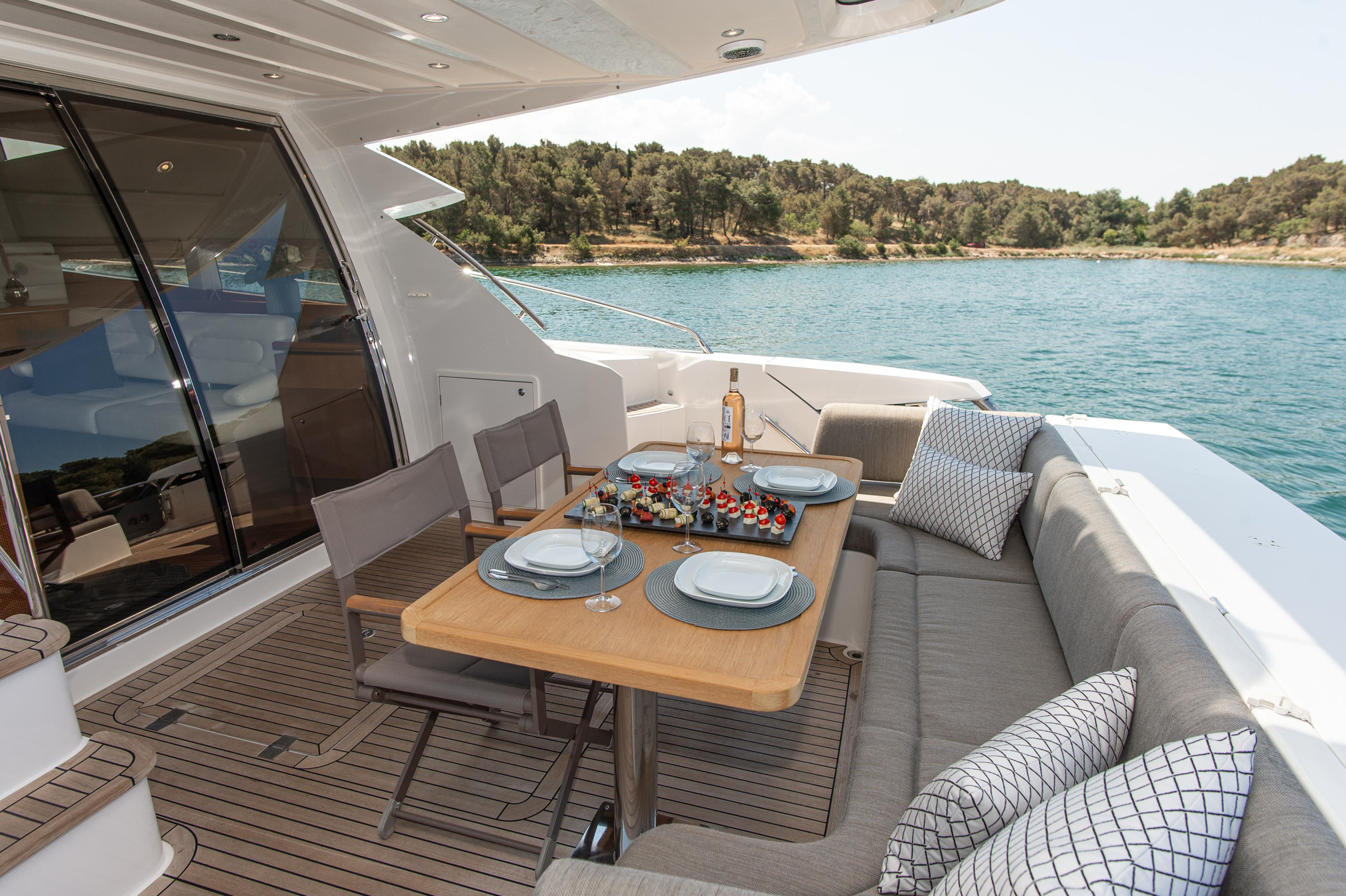 Photo #16 - Galeon 640 Fly (Le Chiffre) en Sibenik - 24930