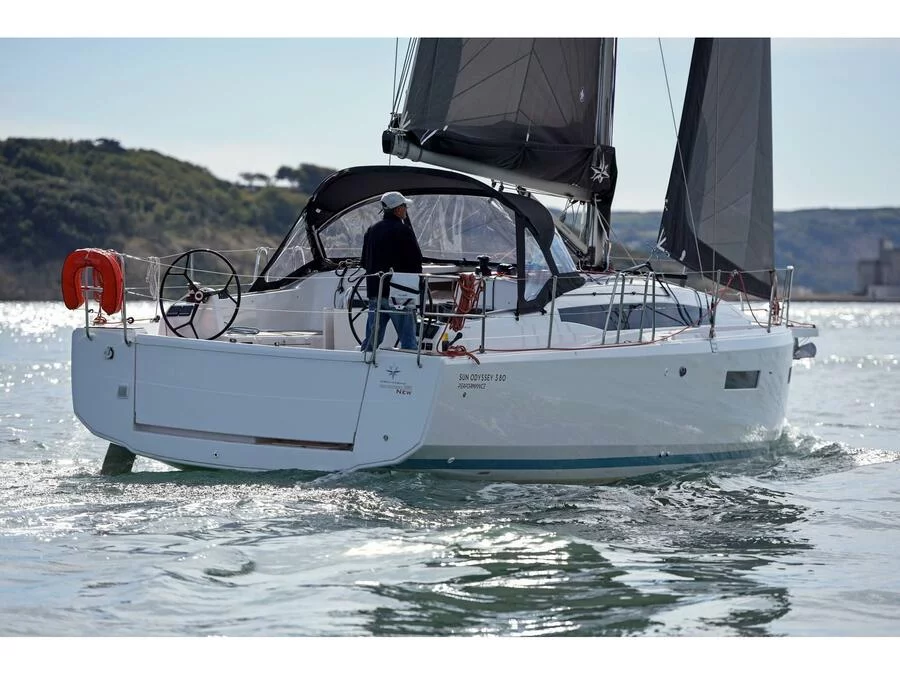 SUN ODYSSEY 380 (ELWING)  - 85