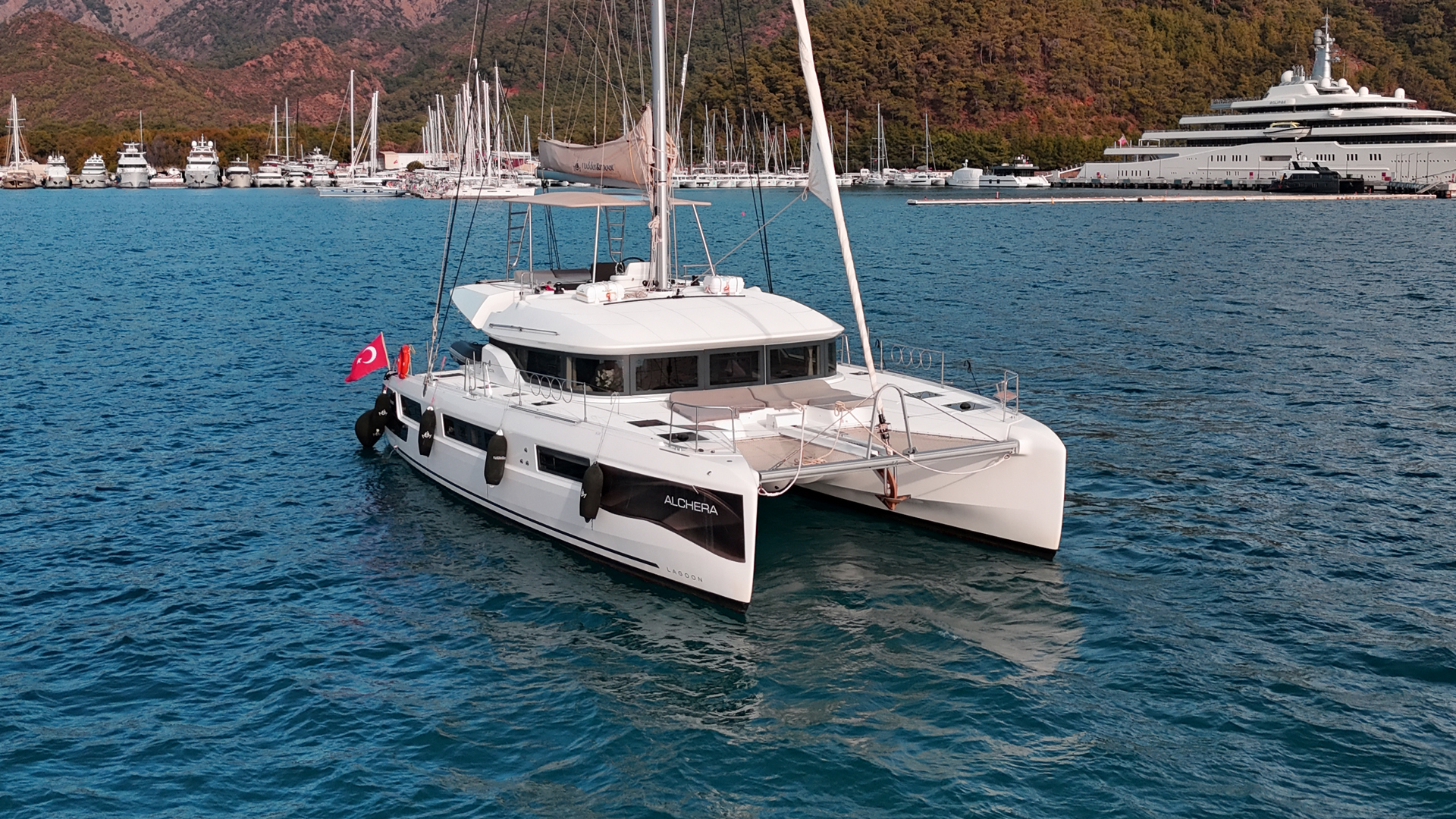 Lagoon 50 — photo 16