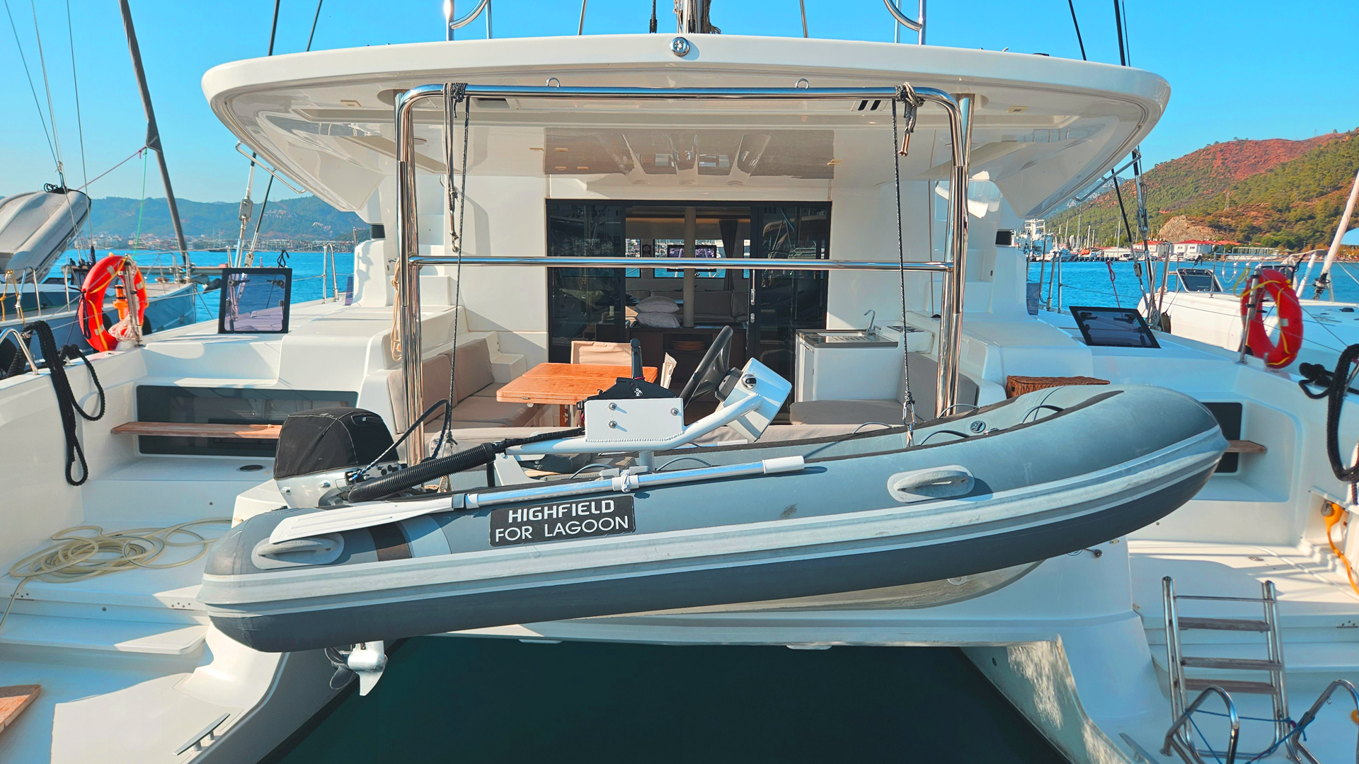 Lagoon 50 — photo 24