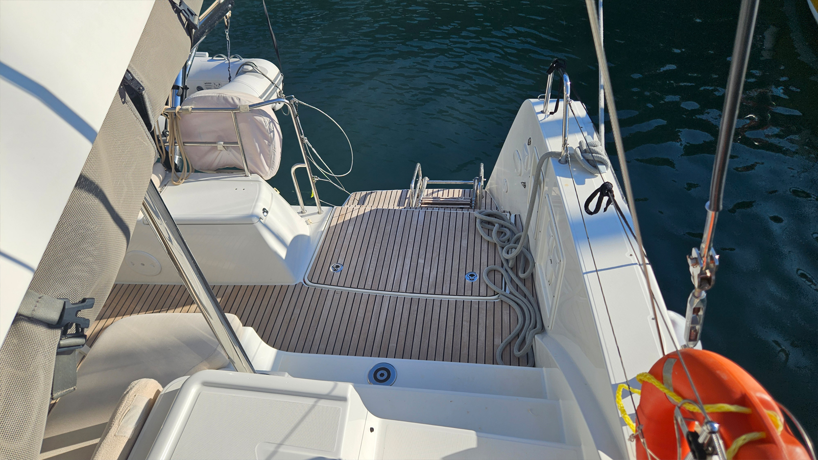 Lagoon 40 — photo 9