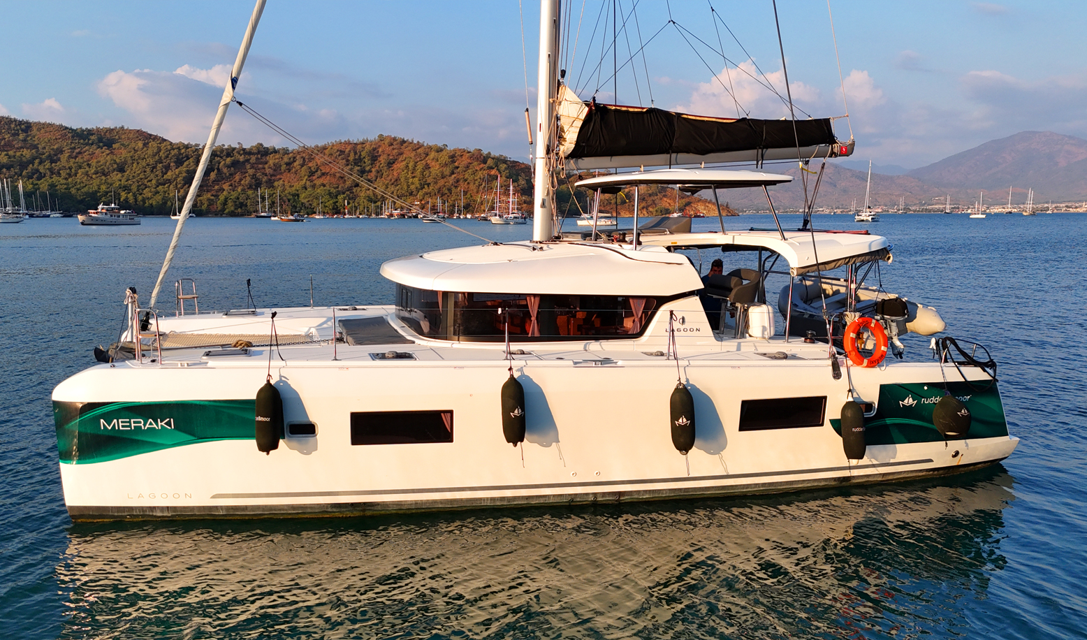 Lagoon 42 — photo 18