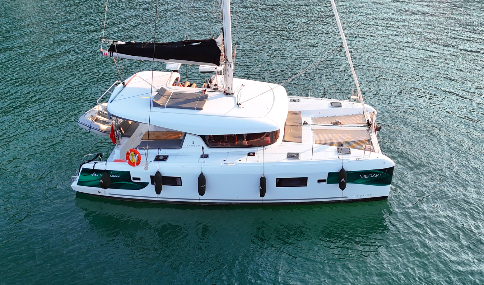 Lagoon 42 — photo 17