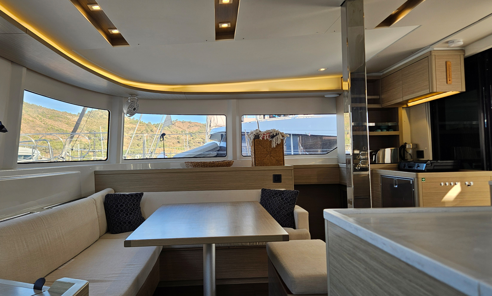 Lagoon 46 — photo 22