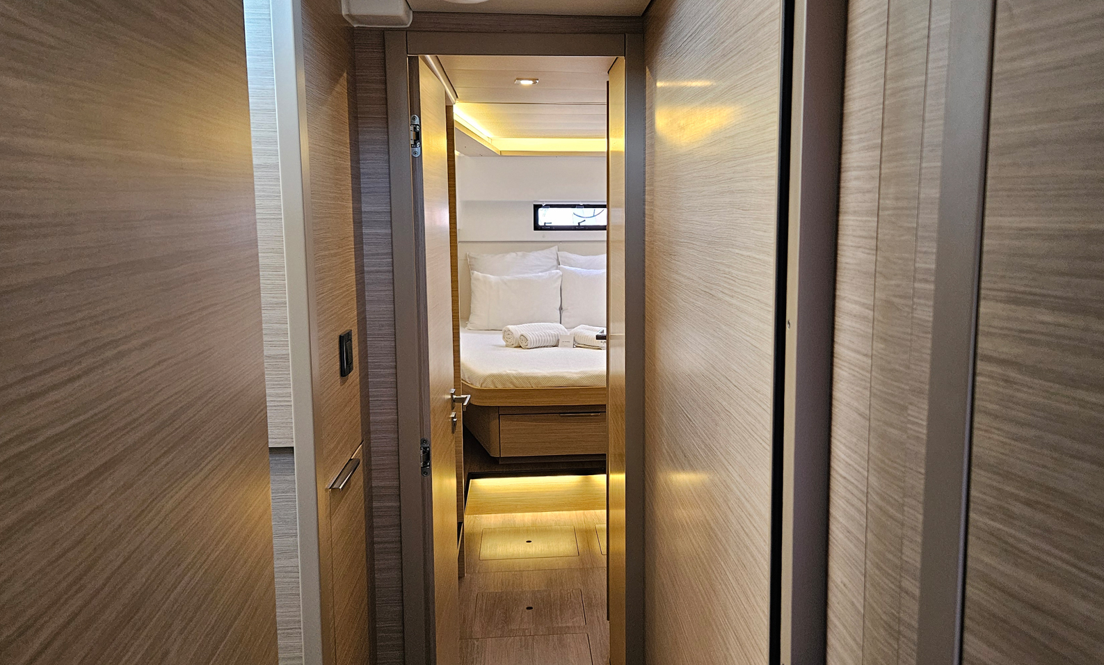 Lagoon 46 — photo 25