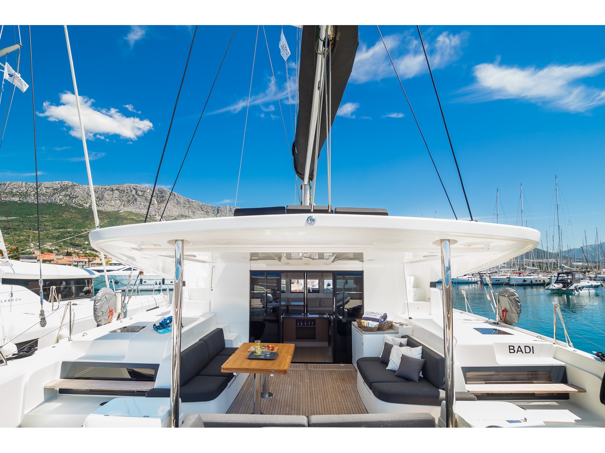Lagoon 50 — photo 1