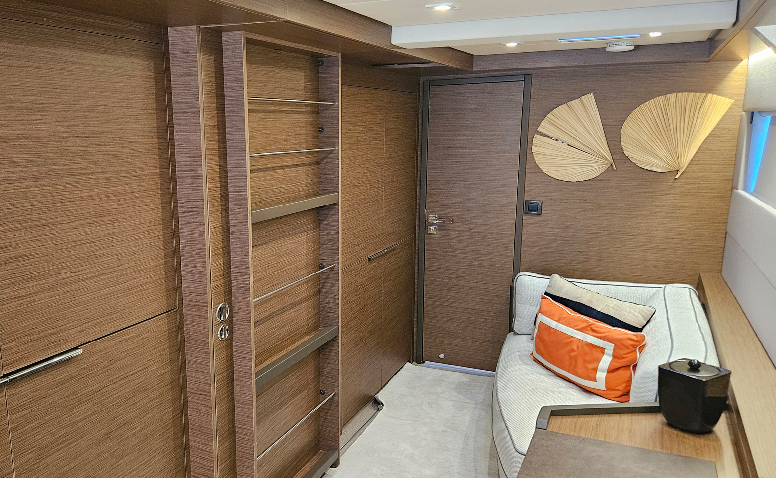 Lagoon 50 Owner's Version — photo 4