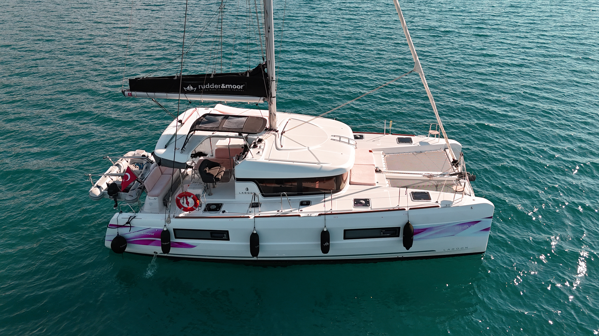 Lagoon 40 — photo 14