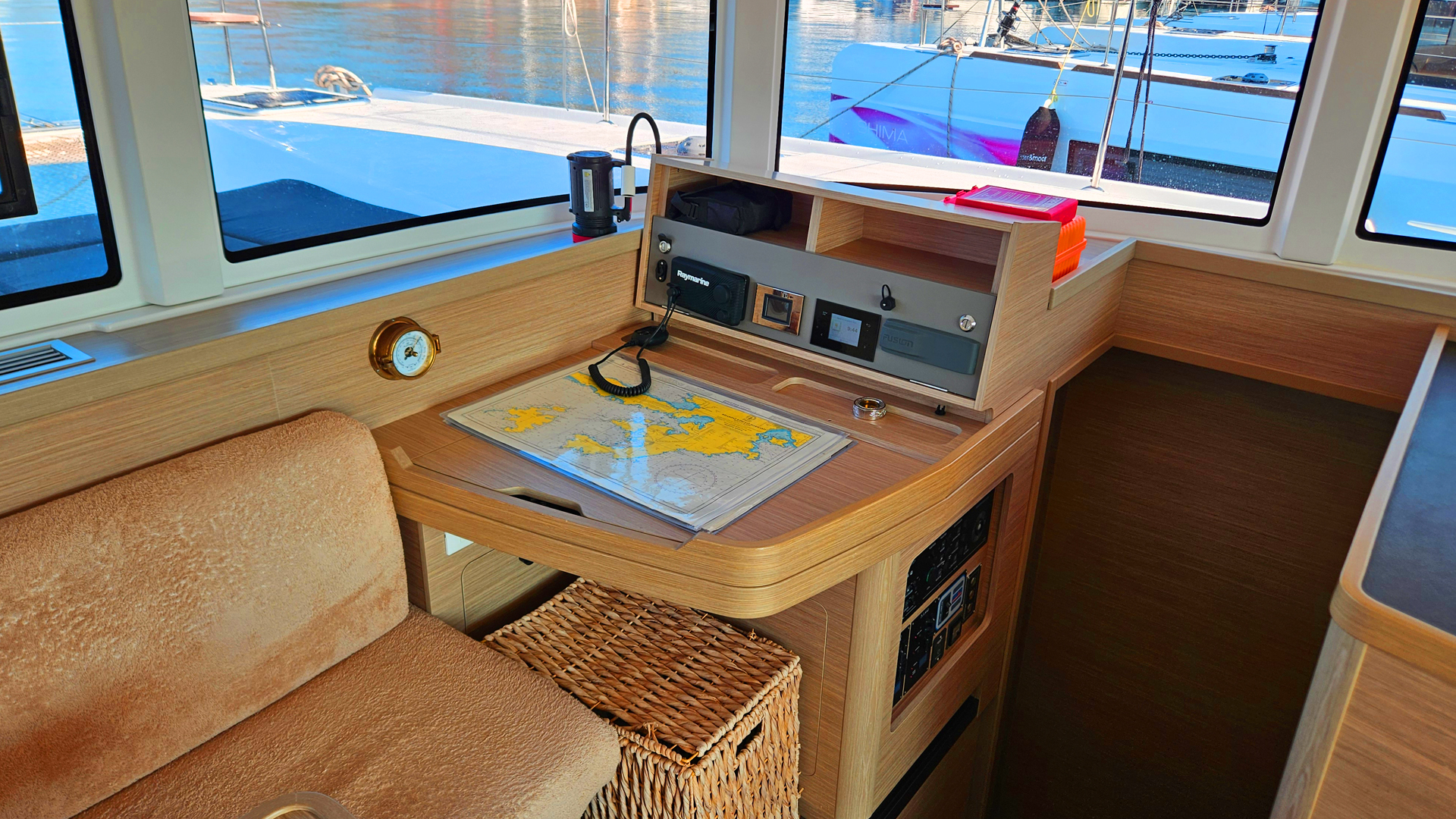 Lagoon 42 — photo 4