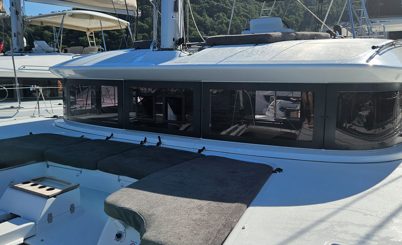 Lagoon 51 — photo 5