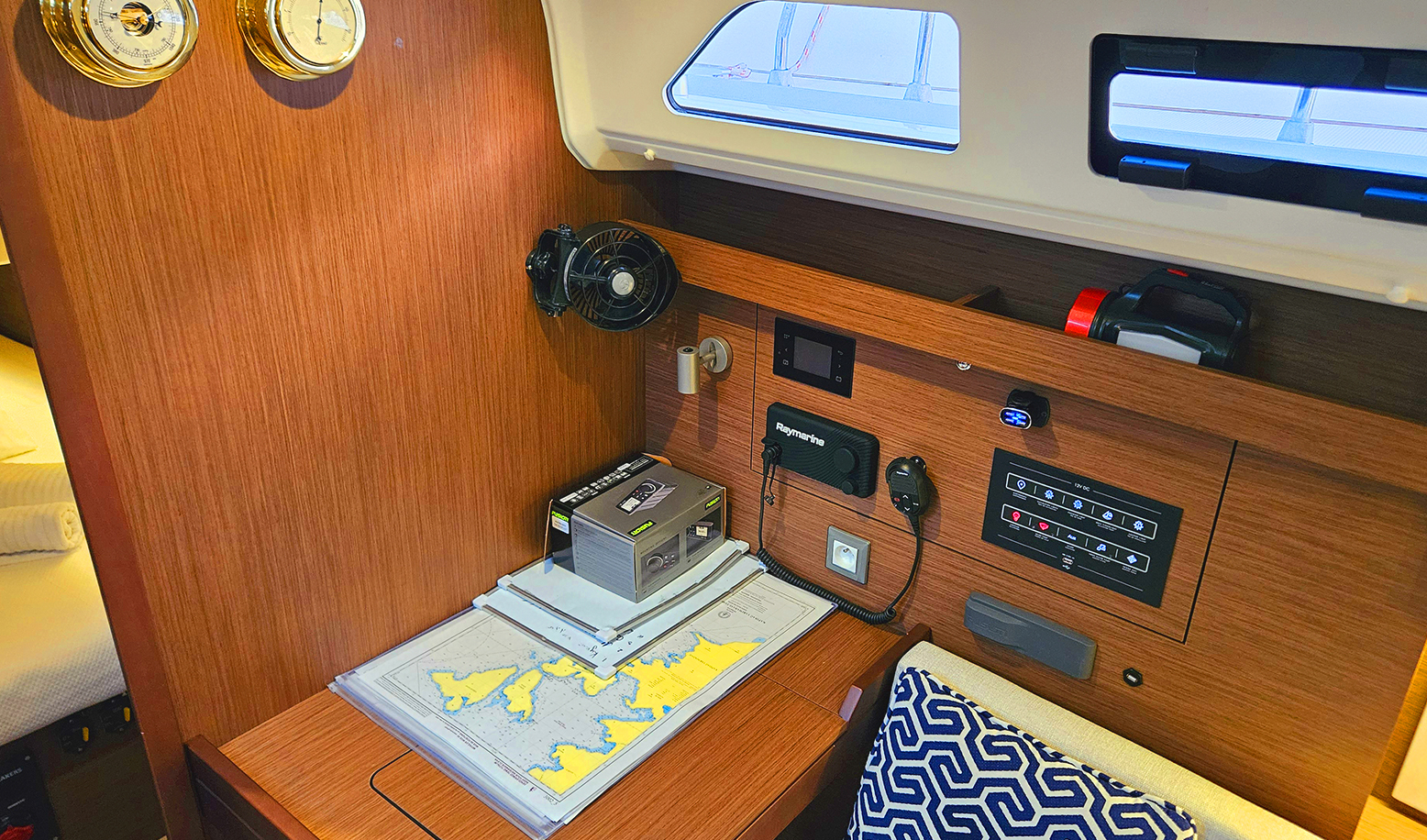 Oceanis 40.1 — photo 5